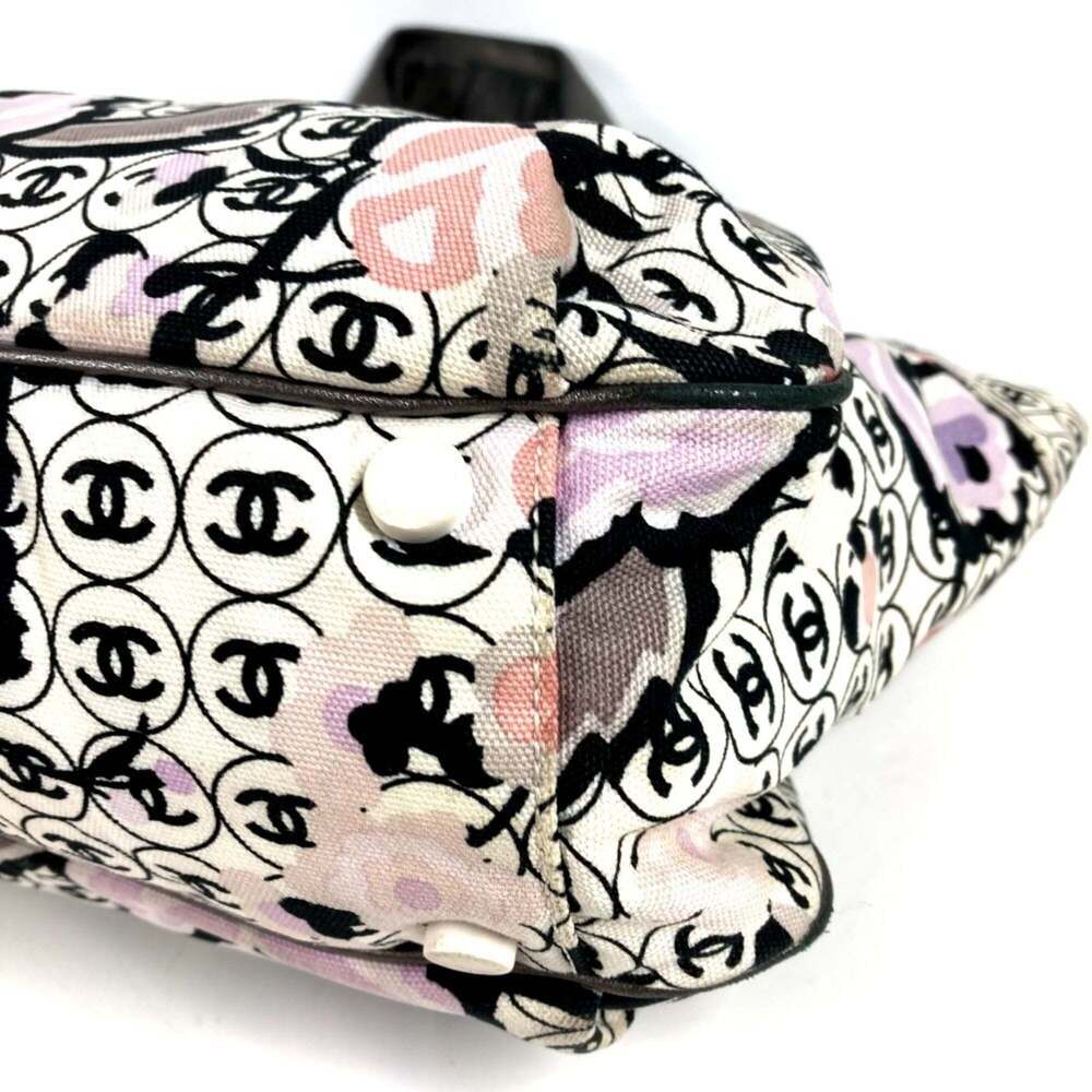 CHANEL Vintage Black Leather Logo Shoulder Bag - Picture 7 of 15